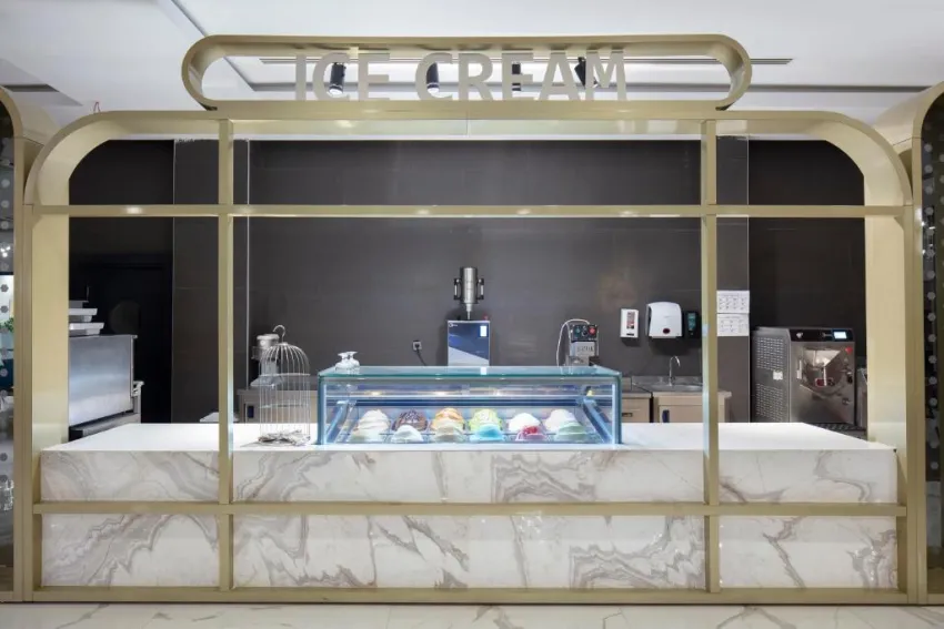 NIRVANA COSMOPOLITAN  5*-44