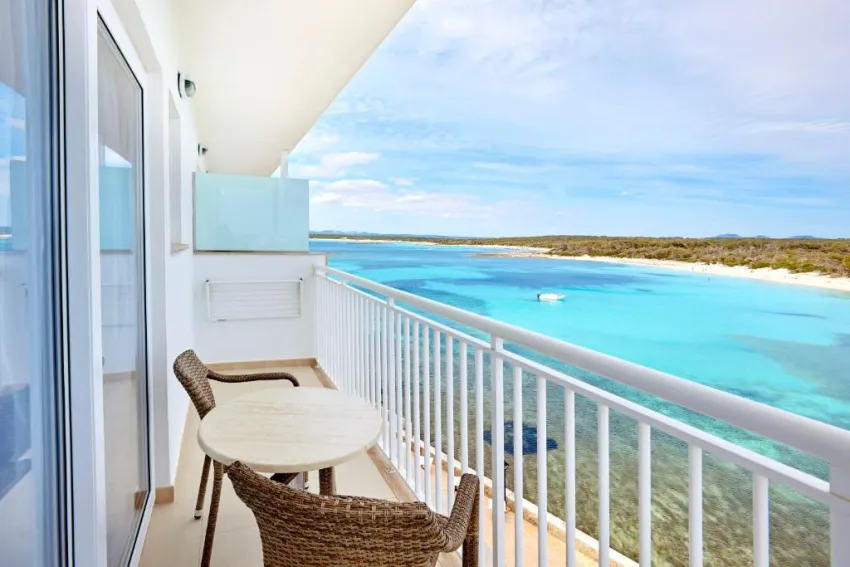 Universal Hotel Marques 4*-31