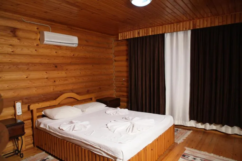 WOODLINE HOTEL  3*-5