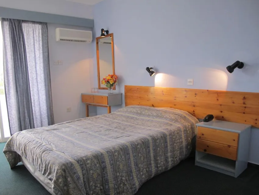 San Remo Hotel 2*-24