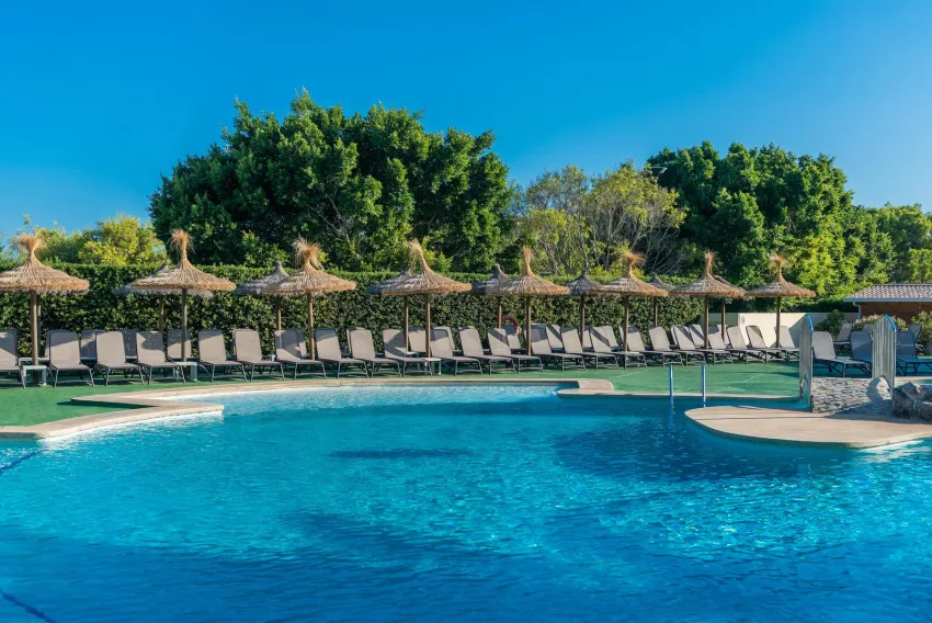 Alcudia Beach Aparthotel 3*-4