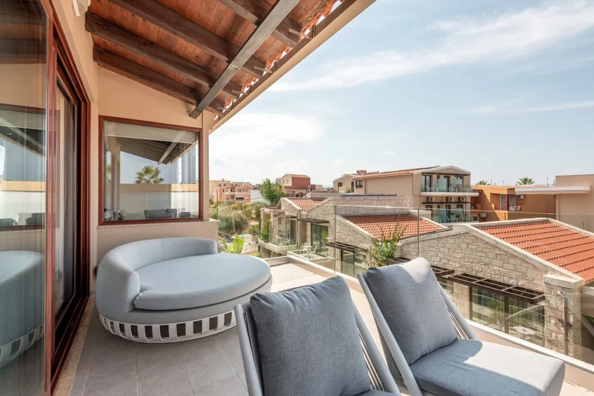 Airis Boutique & Suites (Adults Only 16+) 4*-8