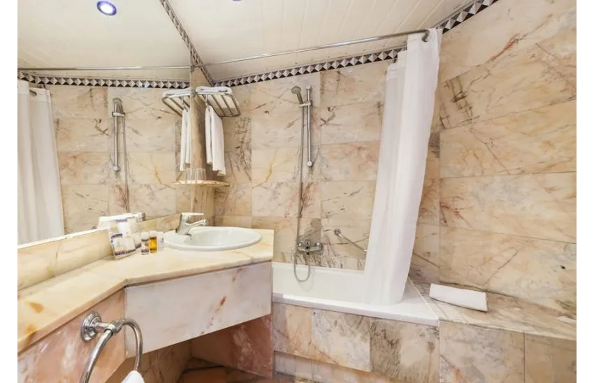 Globales Palmanova Palace 4*-10