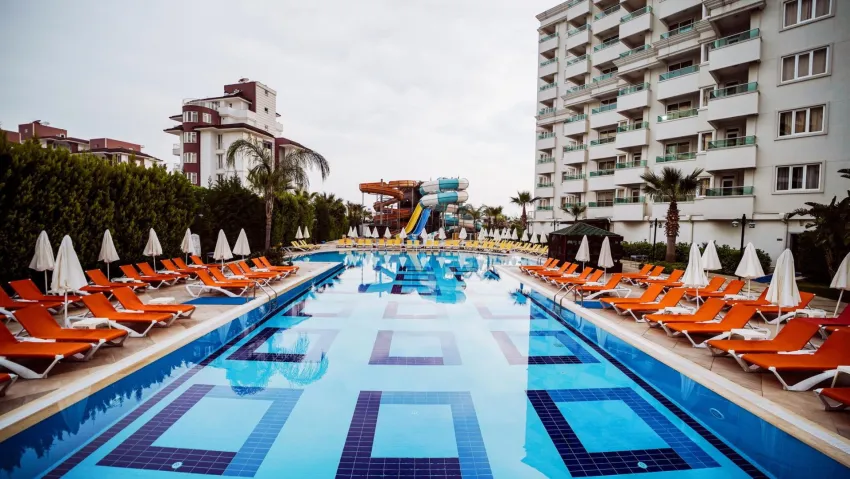 Wyndham Garden Lara 4*-3