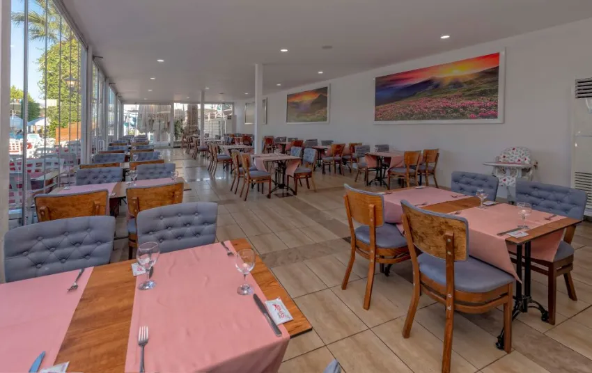 ARMAS BEACH HOTEL  4*-9