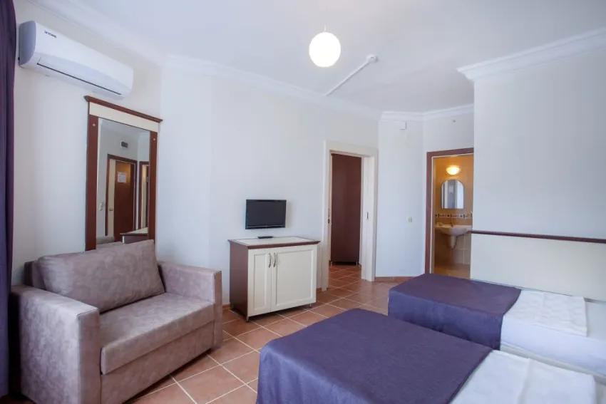 KAILA CITY HOTEL  4*-5