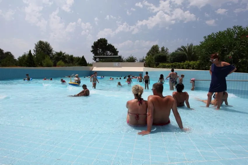 SERENIS HOTEL  5*-8