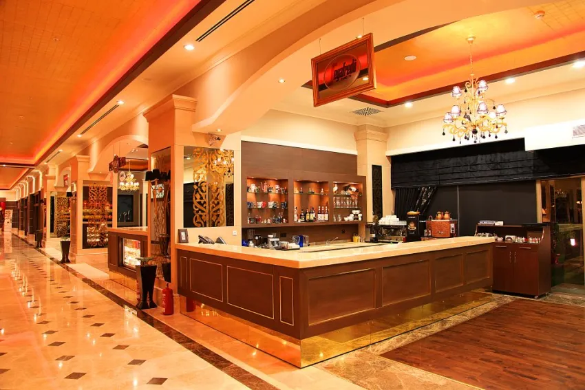 CRATOS PREMIUM HOTEL & CASINO & SPA  5*-20