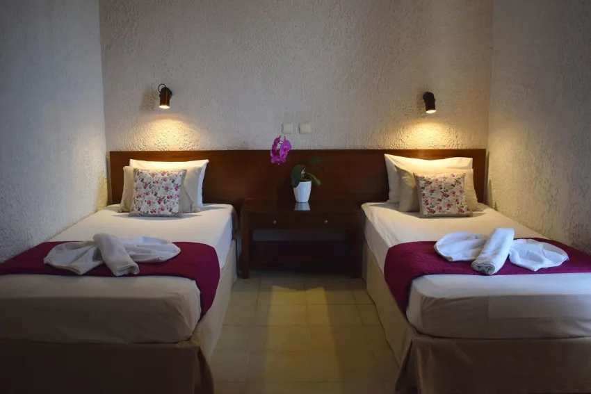 Altis Hotel 2*-11