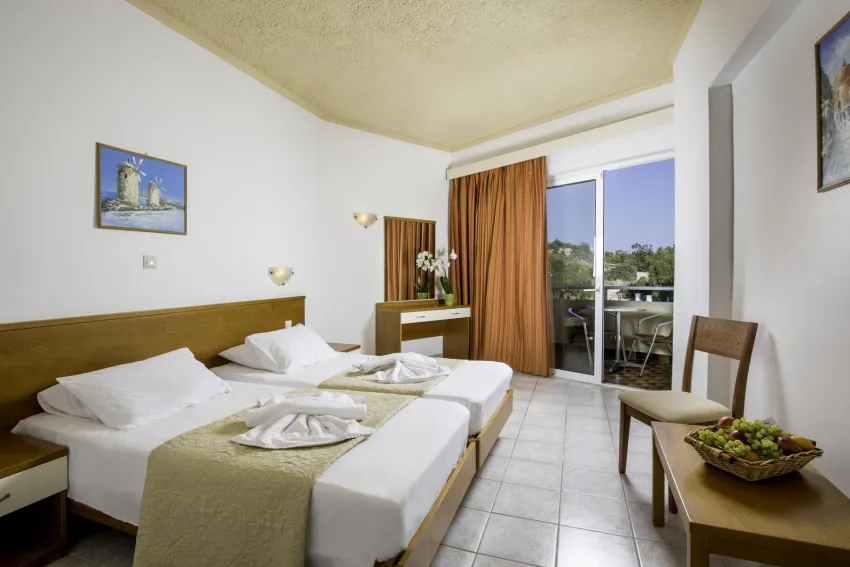 Relax Hotel 3*-7