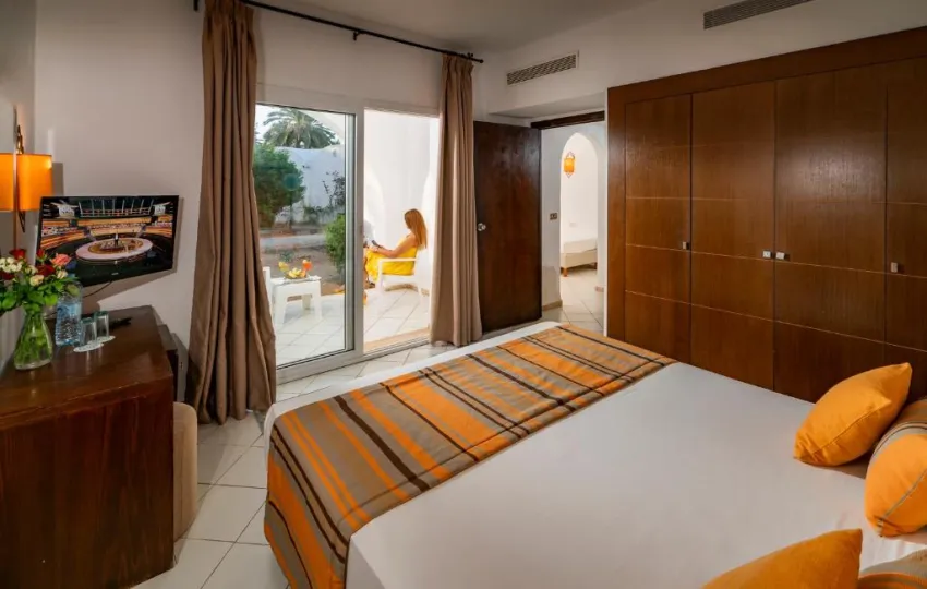 MONARQUE CLUB RIVAGE MONASTIR  4*-23