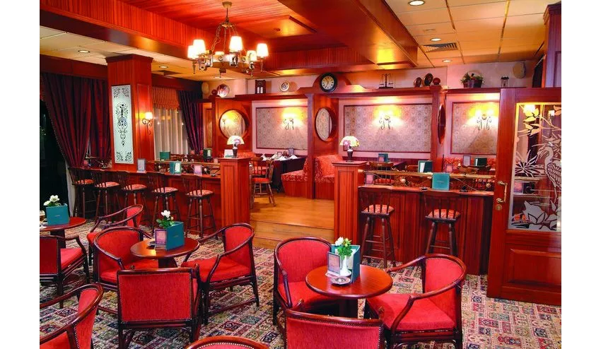 Kapetanios Odysseia Hotel 3*-4