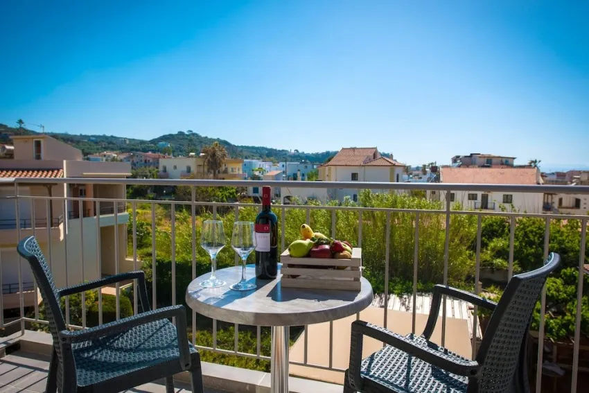 Solimar White Pearl (Adults Only 17+) 4*-14