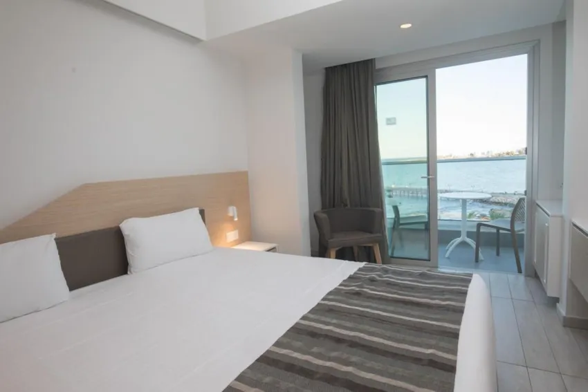 Evalena Beach Hotel Apartments 4*-18