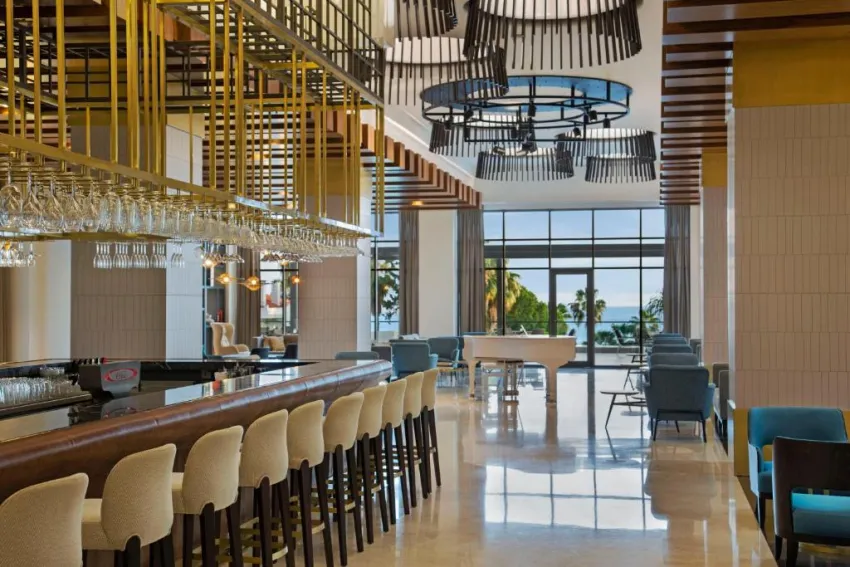 ACANTHUS & CENNET BARUT COLLECTION  5*-22