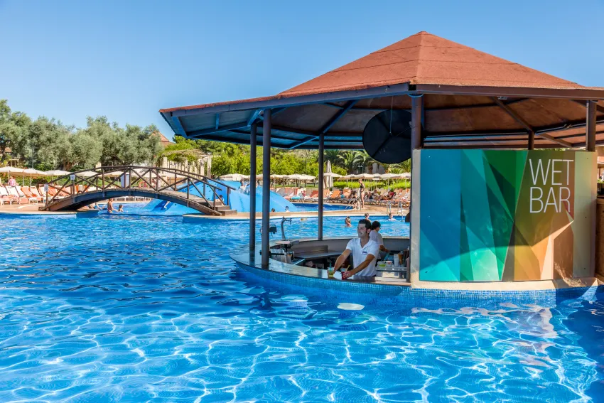 Zafiro Can Picafort 4*-105