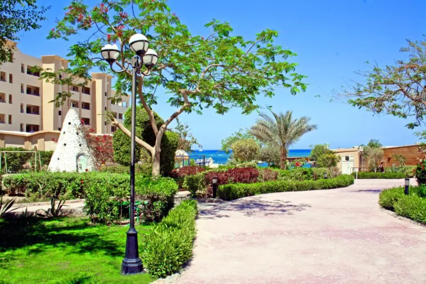 KING TUT RESORT  4*-7