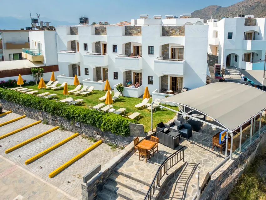 Alikes Studios & Suites 4*-31