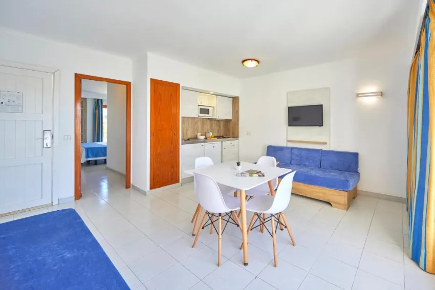 Ariel Chico Club & Resort Gavimar -89