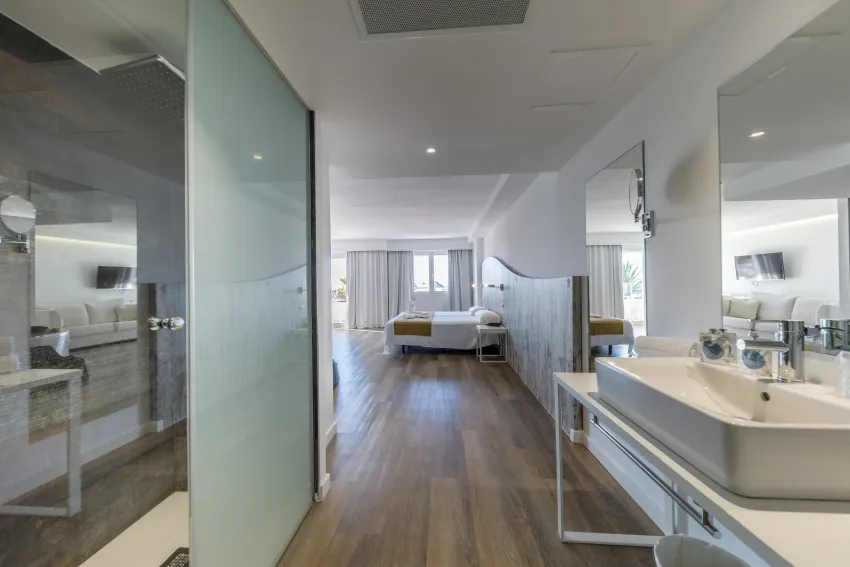 Welikehotel Triton Beach 4*-4