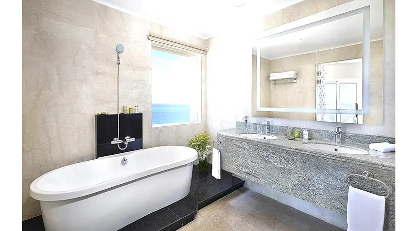 HILTON PLAZA HURGHADA  5*-5