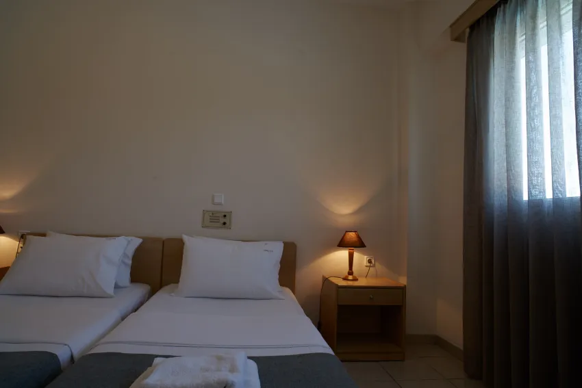 Veronica Hotel 3*-4