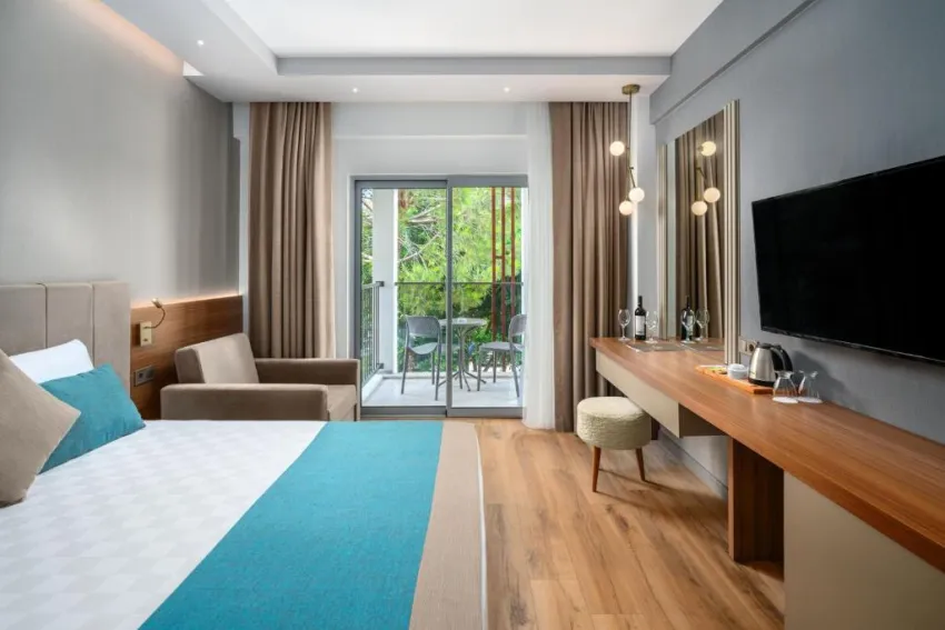 SIDE STORY RESORT & SPA  4*-8