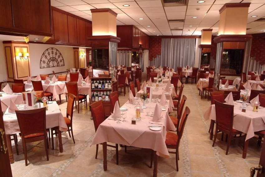 Kapetanios Odysseia Hotel 3*-3