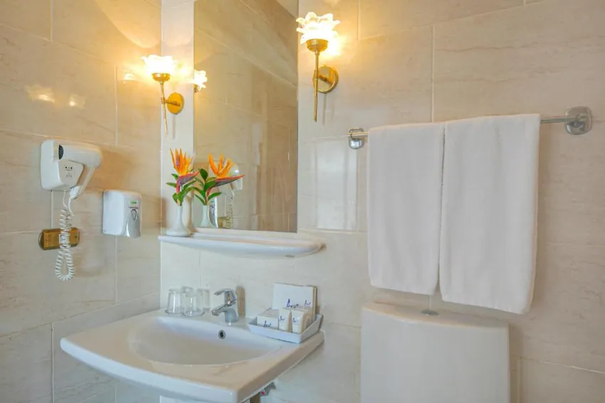 MARLIN INN AZUR RESORT  4*-21