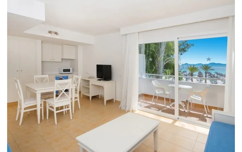 Iberostar Waves Ciudad Blanca 4*-4