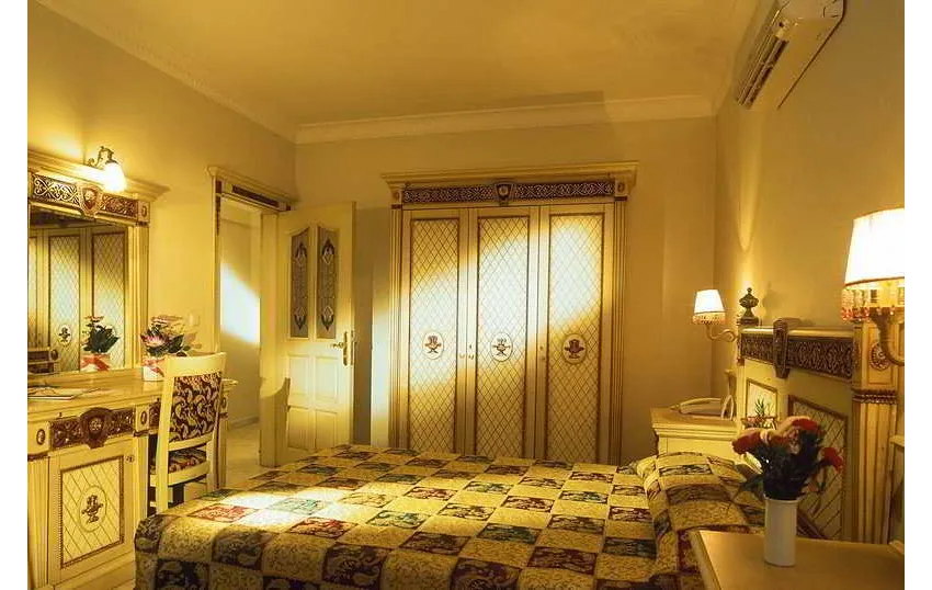Orient Palace 5*-4
