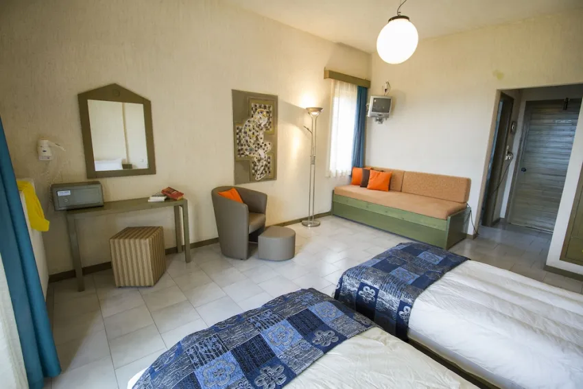 Lycasti Maisonettes 3*-12