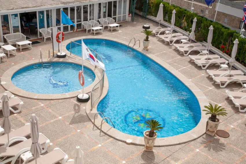 Atalaya Bosque App 2*-10