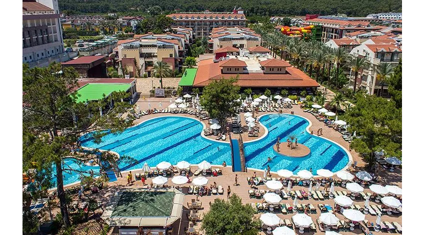 CRYSTAL AURA BEACH RESORT & SPA  5*-1