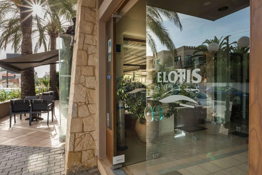 Elotis Suites 3*-4