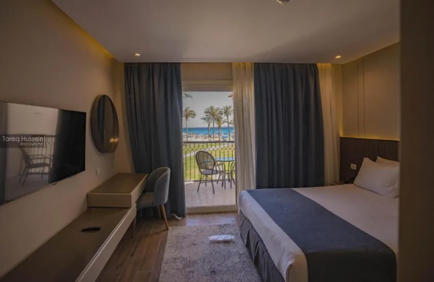 V GRAND BEACH RESORT SAHL HASHEESH (EX. PYRAMISA BEACH RESORT)  5*-9