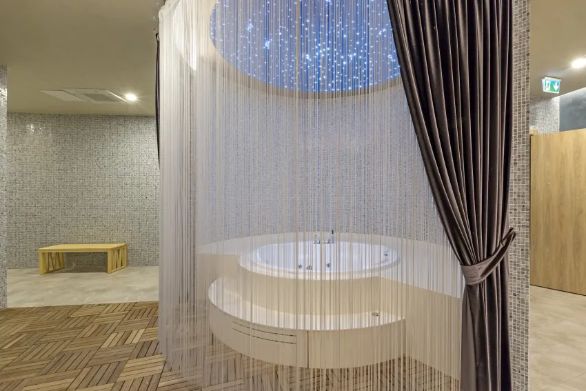 Royal Seginus 5*-133