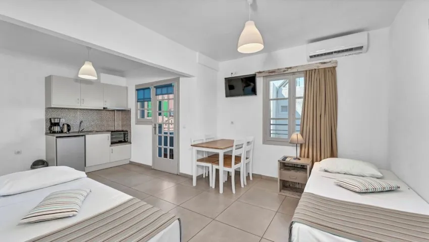 Erato Hotel Gournes 3*-4
