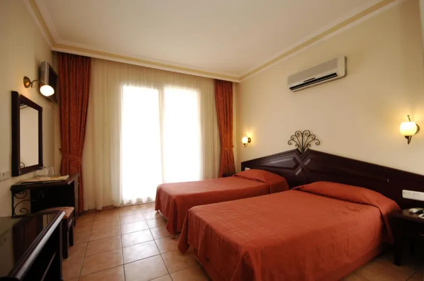 NOVIS HOTEL CLEOPATRA (EX. BILKAY HOTEL)  3*-4