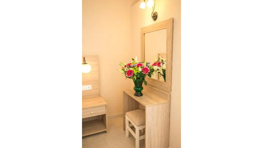 Mastorakis Studios 1*-80