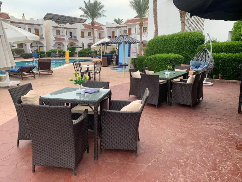 DIVE INN RESORT  4*-13
