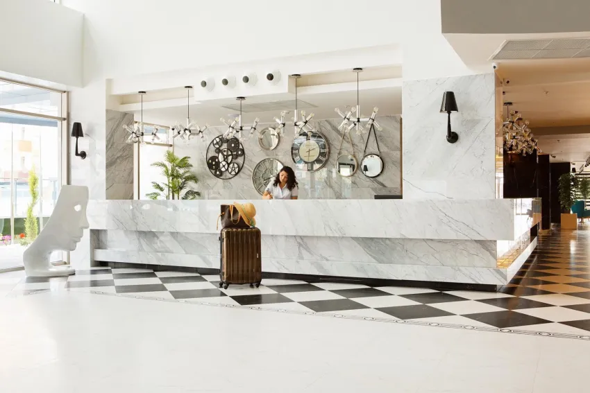 Sunprime C Lounge (Adults Only 16+) 5*-5