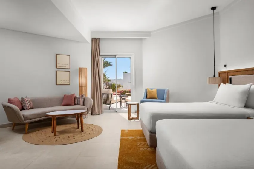 DOUBLETREE BY HILTON SHARM BAY RESORT BEACH SIDE  4*-111