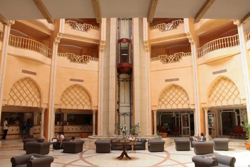 Golden Beach Hotel 4*-4