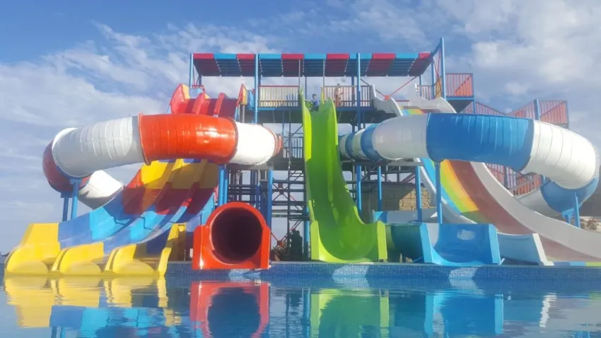 LONG BEACH RESORT  4*-44