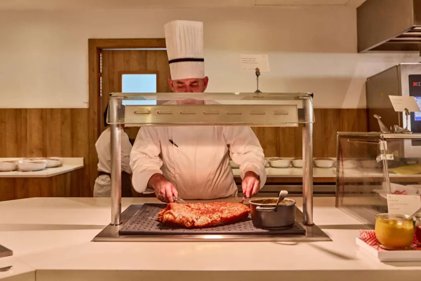 Zafiro Palmanova -95