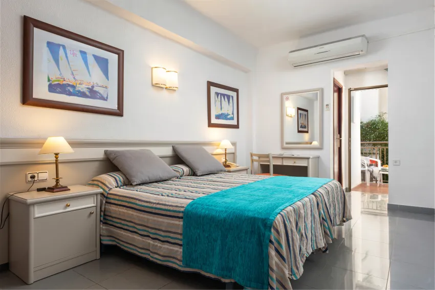 More Hotel 3*-19