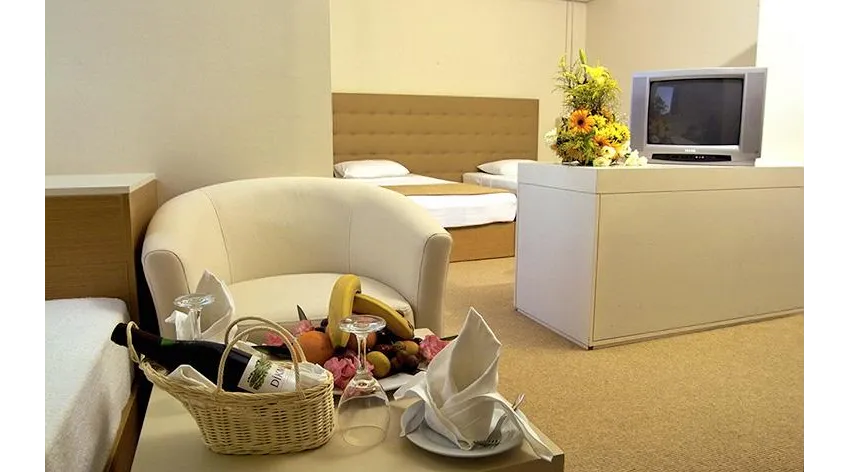 CRYSTAL CENTRO RESORT HOTEL  5*-3