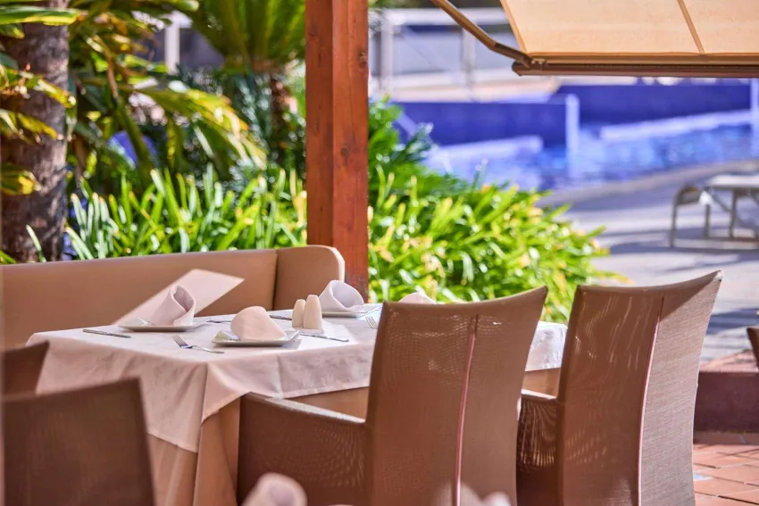 Zafiro Palmanova -86