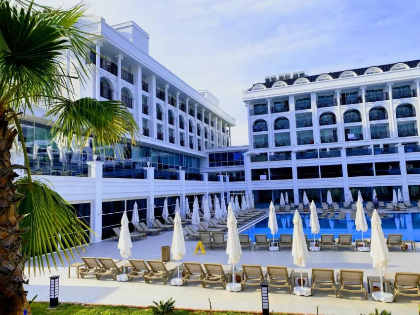 SUNTHALIA RESORT & SPA (ADULTS ONLY 16+)  5*-25